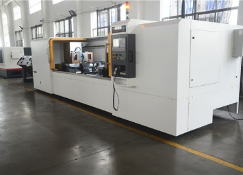 銑端面打中心孔機(jī)床的特點(diǎn)